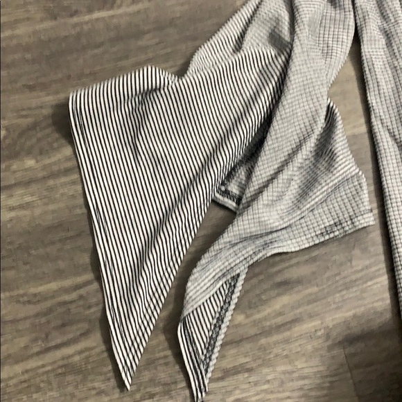 Off the shoulder dress - Picture 2 of 3